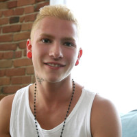 Beni Rousseau gets off hard - Picture 10