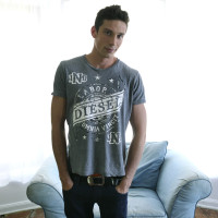 Shawn Furino undresses - Picture 2