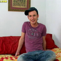 Kalven strokes his big cock - Picture 1