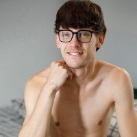 Nerdy boy proves himself - Picture 11