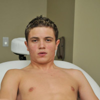 Teagen Daniels flaunts his boner - Picture 9