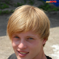Trey have sex outdoor - Picture 2