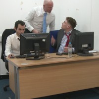 Richard Office Sneak - Picture 5