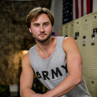 Slutty servicemen: locker room cruiser - Picture 1