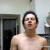 Dustin Kilimin and Ian Madrox desperate to piss - Picture 10