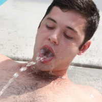 Chase Young pisses & jerks off by a pool - Picture 13