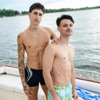 Bros On A Boat - Picture 7