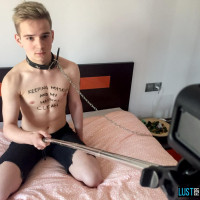 Cock sucking slave boy gets creamed - Picture 5