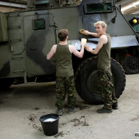Colby & Jonny: ass fucking army grunts - Picture 1
