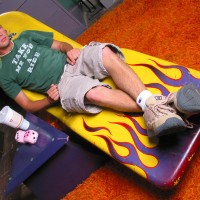 Shane Allen shows his sneakers - Picture 1