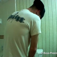 Ian Madrox and Skug Piss Fuck - Picture 1