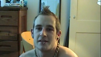 Amateur torque beats his meat