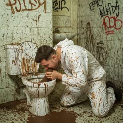 Forget the evidence—this crime scene investigator has a *different* way of testing the shit. 😏🔍💦 #gayscat #dirtycops...
