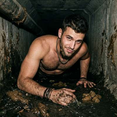 Fuck yeah, that tight ass splashing through the shit like a goddamn pig in heat 💦🔥 #gayscat #filth #sewer #hairy