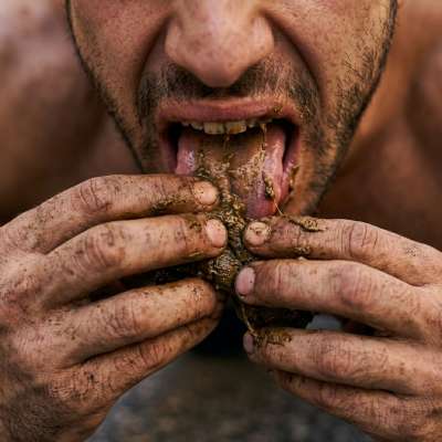 Fuck yeah, nothing gets me harder than watching that tight ass tongue dive into a fresh steaming pile of shit 😈💦 #gayscat...