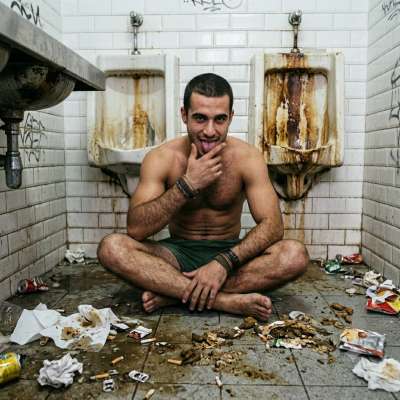 Dirty floor, knees down, ass up—this public toilet’s the perfect spot to get fucked raw while strangers flush around us 🚽💦...