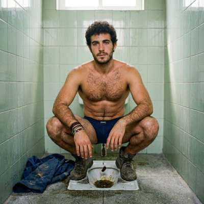 Hot as hell watching this guy squat & load up that porcelain throne—nothing sexier than a man getting filthy on the toilet....