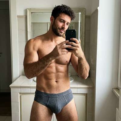 Every morning, confidence starts with a smile and a selfie. 📸✨ #selfie #underwear