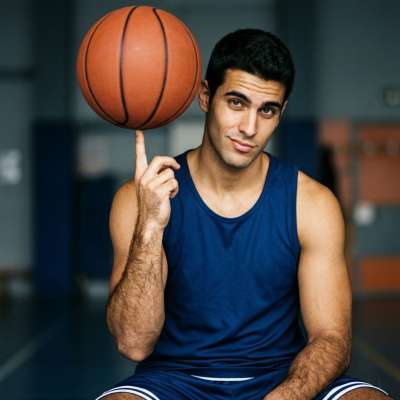 Every curve, every line—basketball’s got a new muse. Pure confidence, pure art. #malebeauty #gym #athlete #underwear