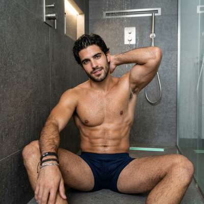 Every drop of water reveals perfection. The art of masculinity never looked so flawless. #malebeauty #shower #underwear