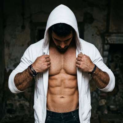Flaunt that sculpted chest like it’s the main event. Every ripple, every curve—pure art. 🔥 #malebeauty #gym #hairy
